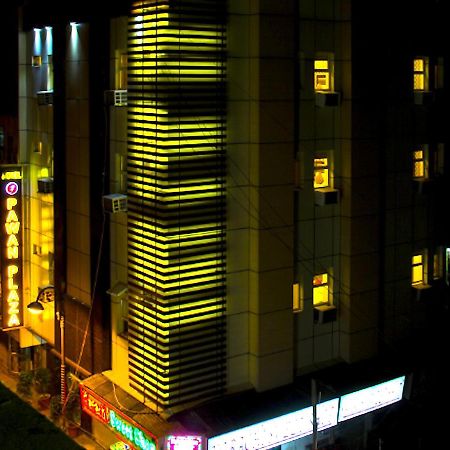 Hotel Pawan Plaza Near Sir Ganga Ram Hospital Deli Exterior foto