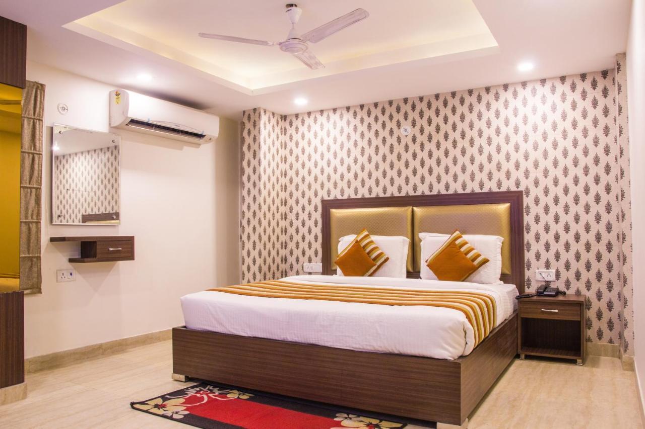 Hotel Pawan Plaza Near Sir Ganga Ram Hospital Deli Exterior foto