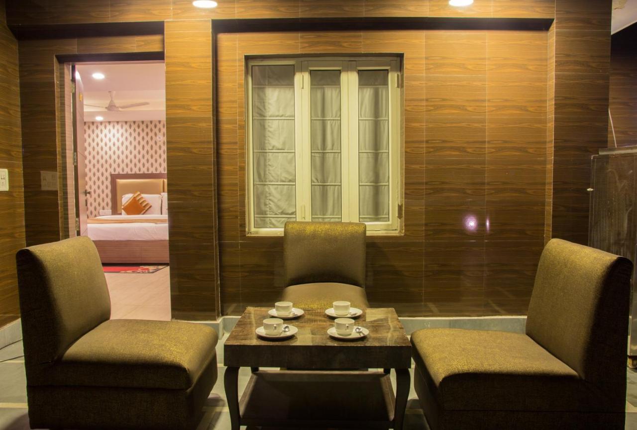 Hotel Pawan Plaza Near Sir Ganga Ram Hospital Deli Exterior foto