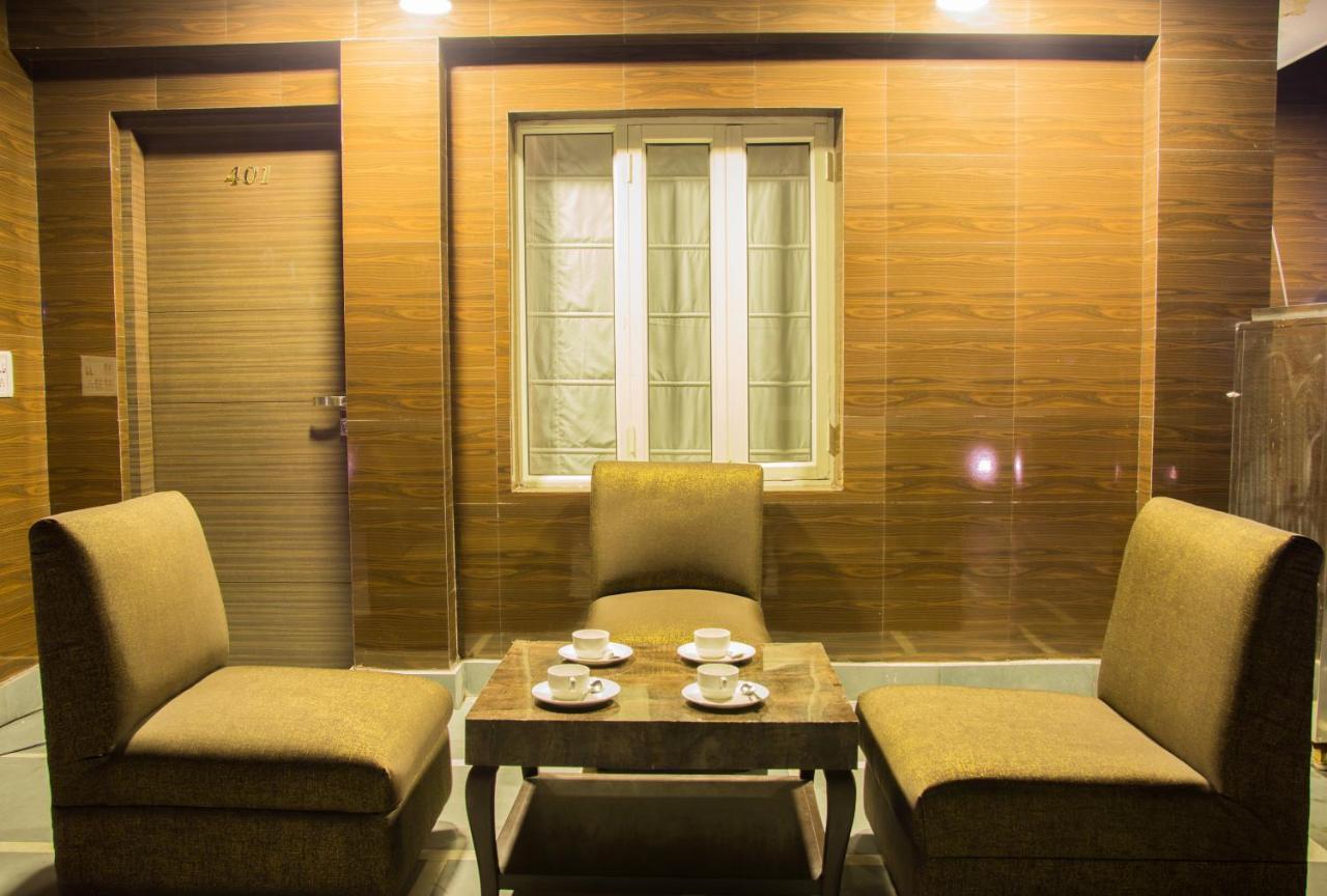 Hotel Pawan Plaza Near Sir Ganga Ram Hospital Deli Exterior foto
