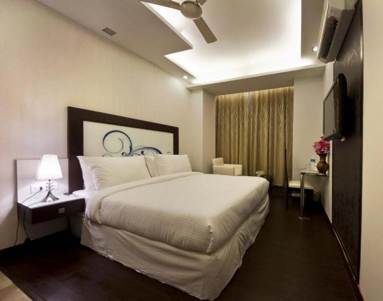 Hotel Pawan Plaza Near Sir Ganga Ram Hospital Deli Exterior foto