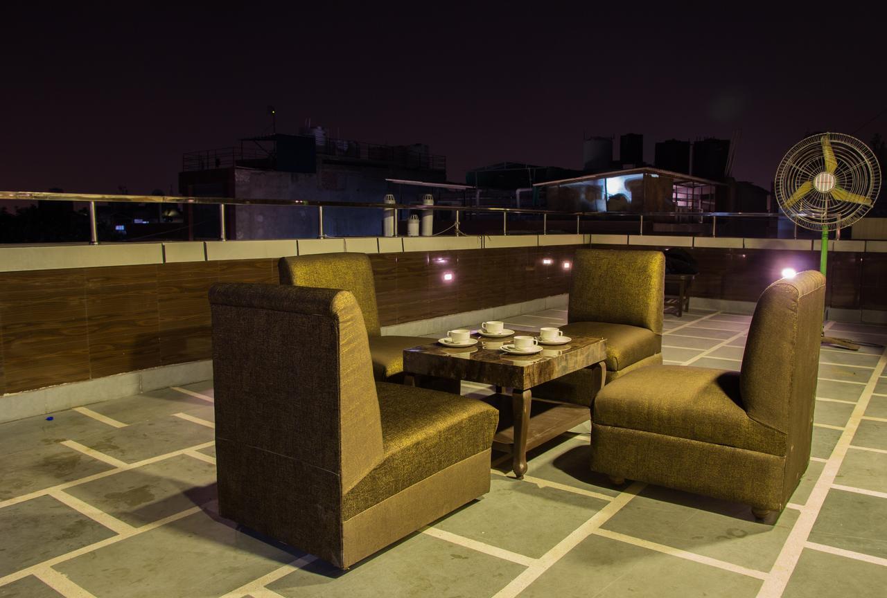 Hotel Pawan Plaza Near Sir Ganga Ram Hospital Deli Exterior foto