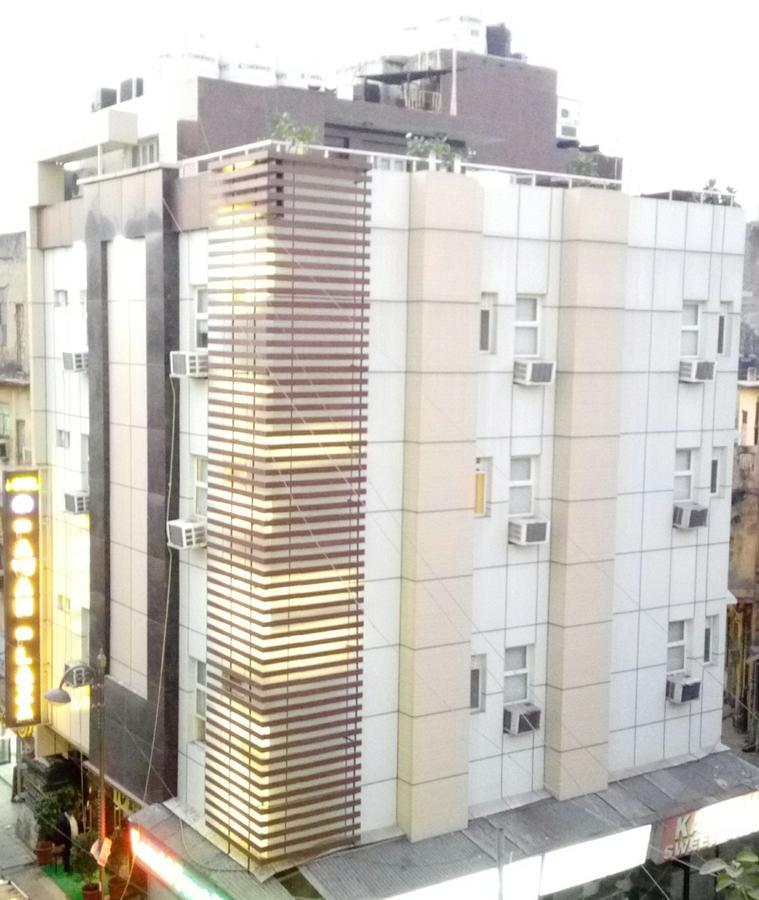 Hotel Pawan Plaza Near Sir Ganga Ram Hospital Deli Exterior foto