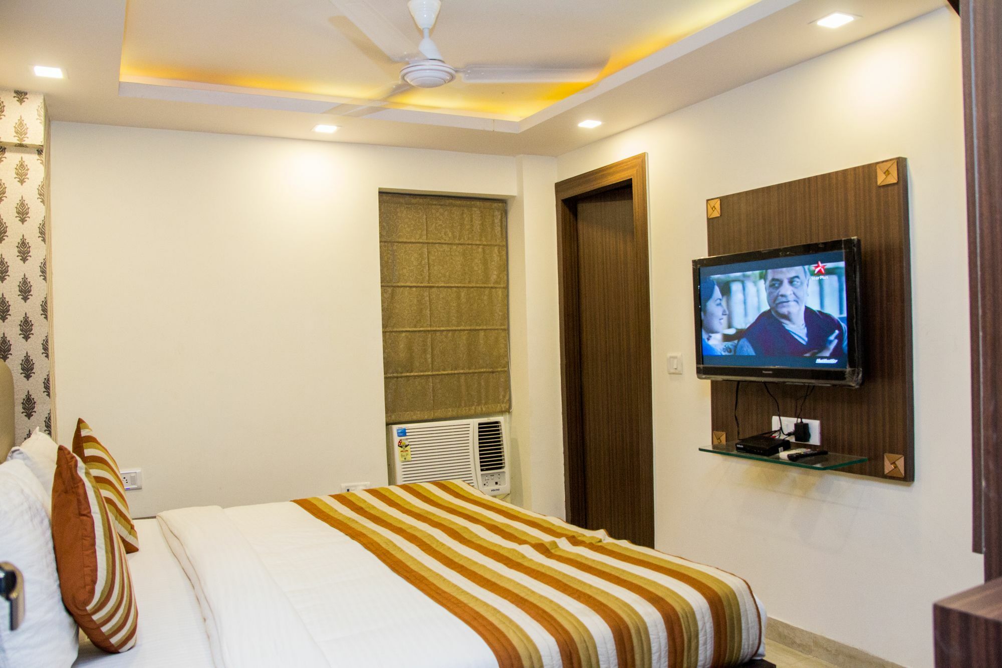 Hotel Pawan Plaza Near Sir Ganga Ram Hospital Deli Exterior foto