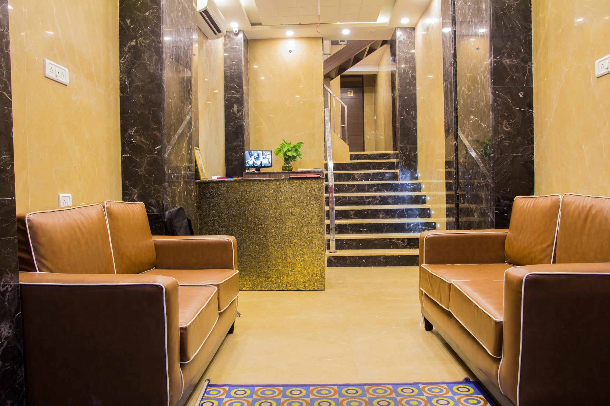 Hotel Pawan Plaza Near Sir Ganga Ram Hospital Deli Exterior foto